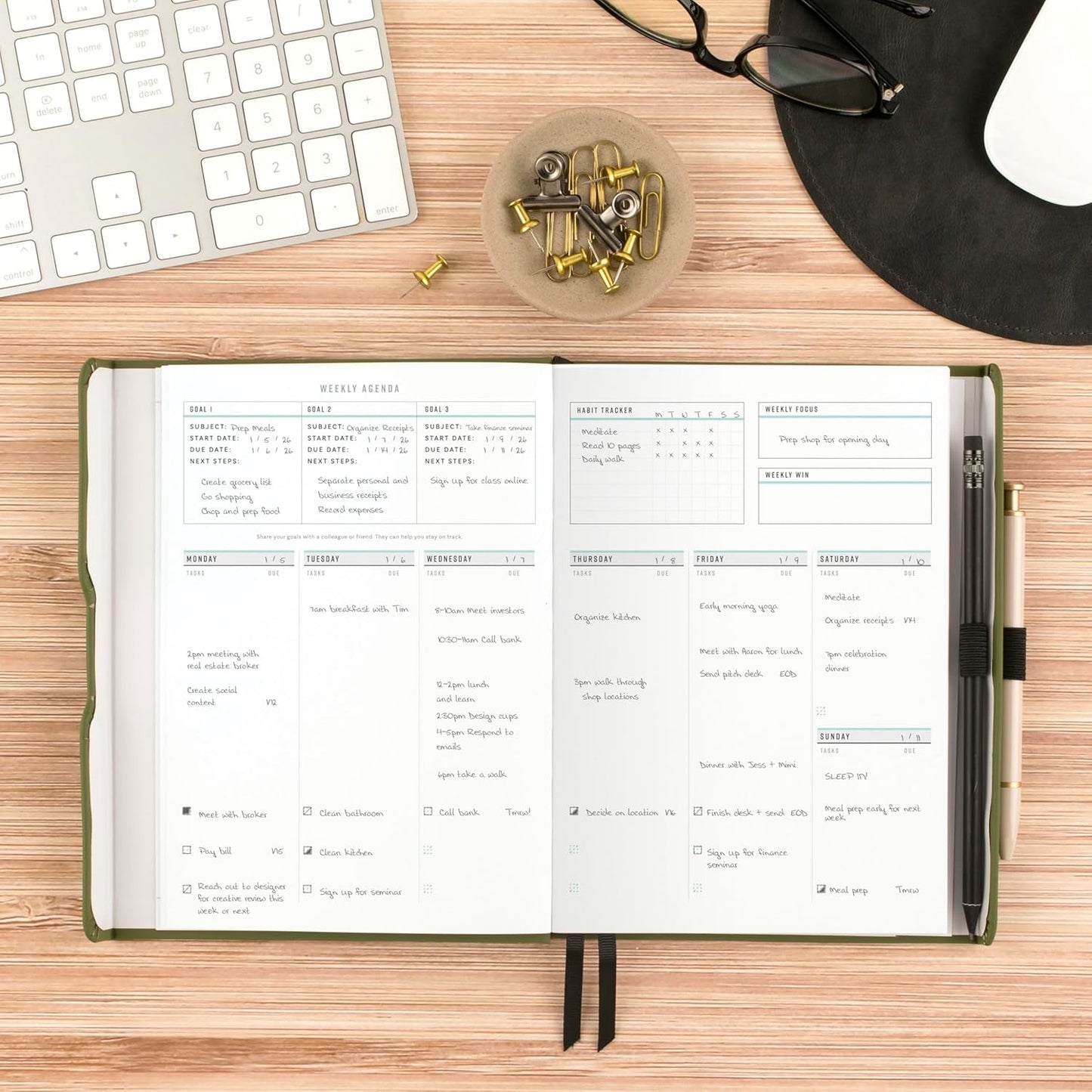 AT-A-GLANCE Foundation Goal Setting Planner, Undated Weekly & Monthly Journal, Track Progress, Create Habits, 5-3/4" x 8-1/4", Green (FD2-200-60)