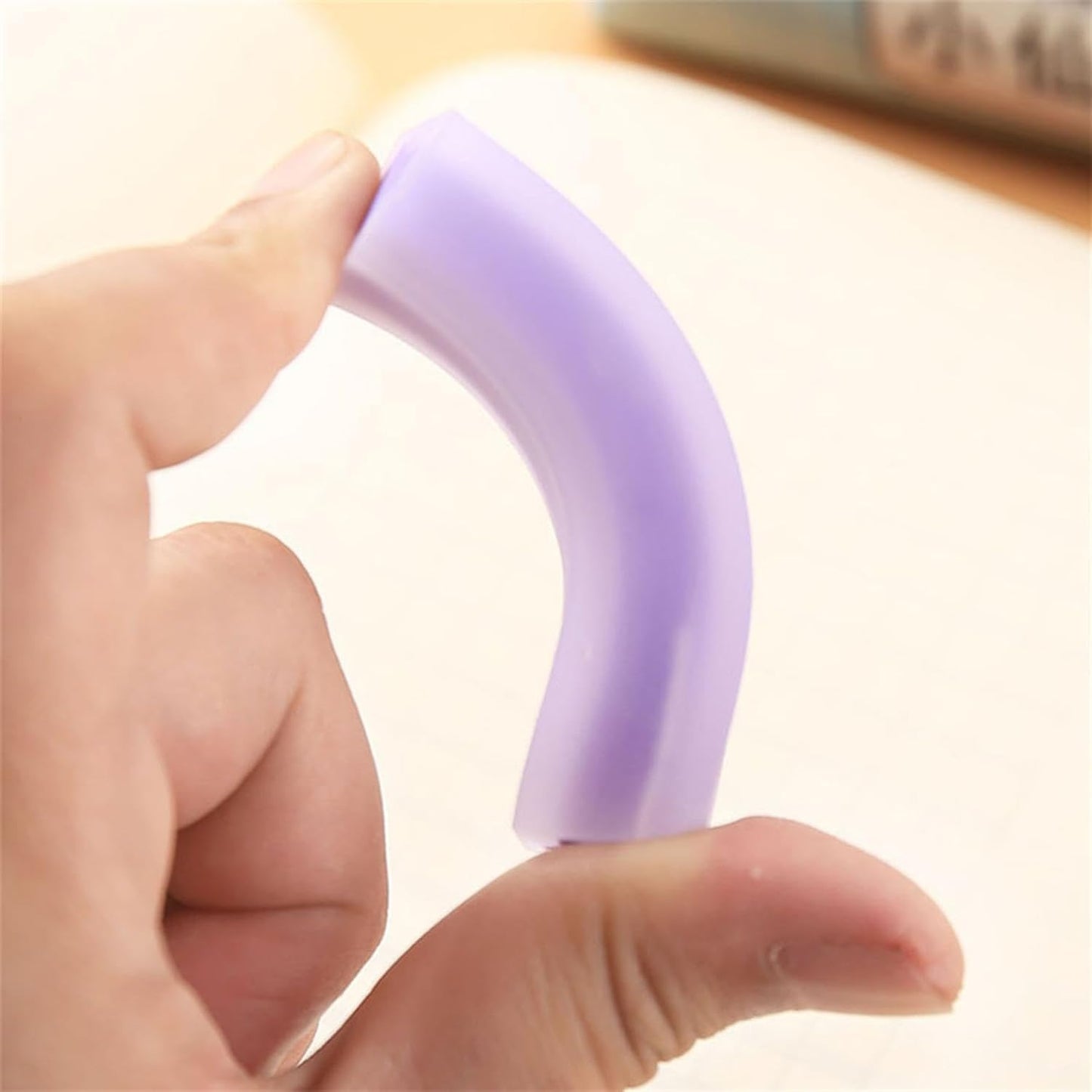 Cute Pencil Erasers for Kids, 6 Count Candy Colors 2B Eraser, Star, Heart Design Fun Party Favor & School Supplies, Kawaii Drawing Eraser for Boys and Girls (Random Color 6 PCS Set)