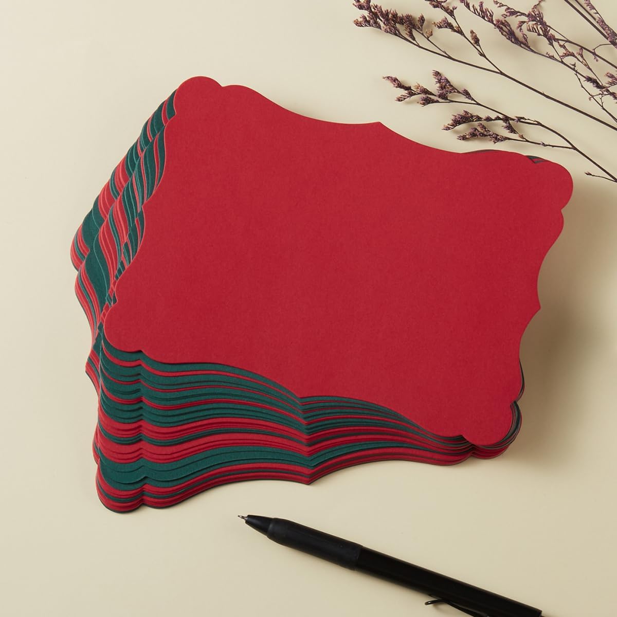 50 Pack Christmas Blank Kraft Cards Cardstock Thick Paper Brown Greeting Cards for DIY Gift Card Menus, Baby Shower and Wedding Invitations (Christmas Red/Green, 5x7IN)