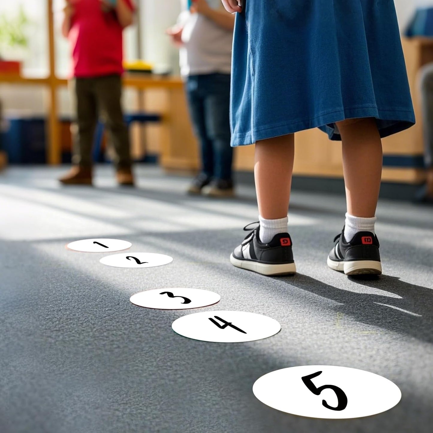 300 PCS Circle Stickers 4 Inch White Vinyl Floor Dots Sticker Removable Self-Adhesive Colored Large Round Label Roll for Marking Inventory Organizing Classroom Line Up Spots