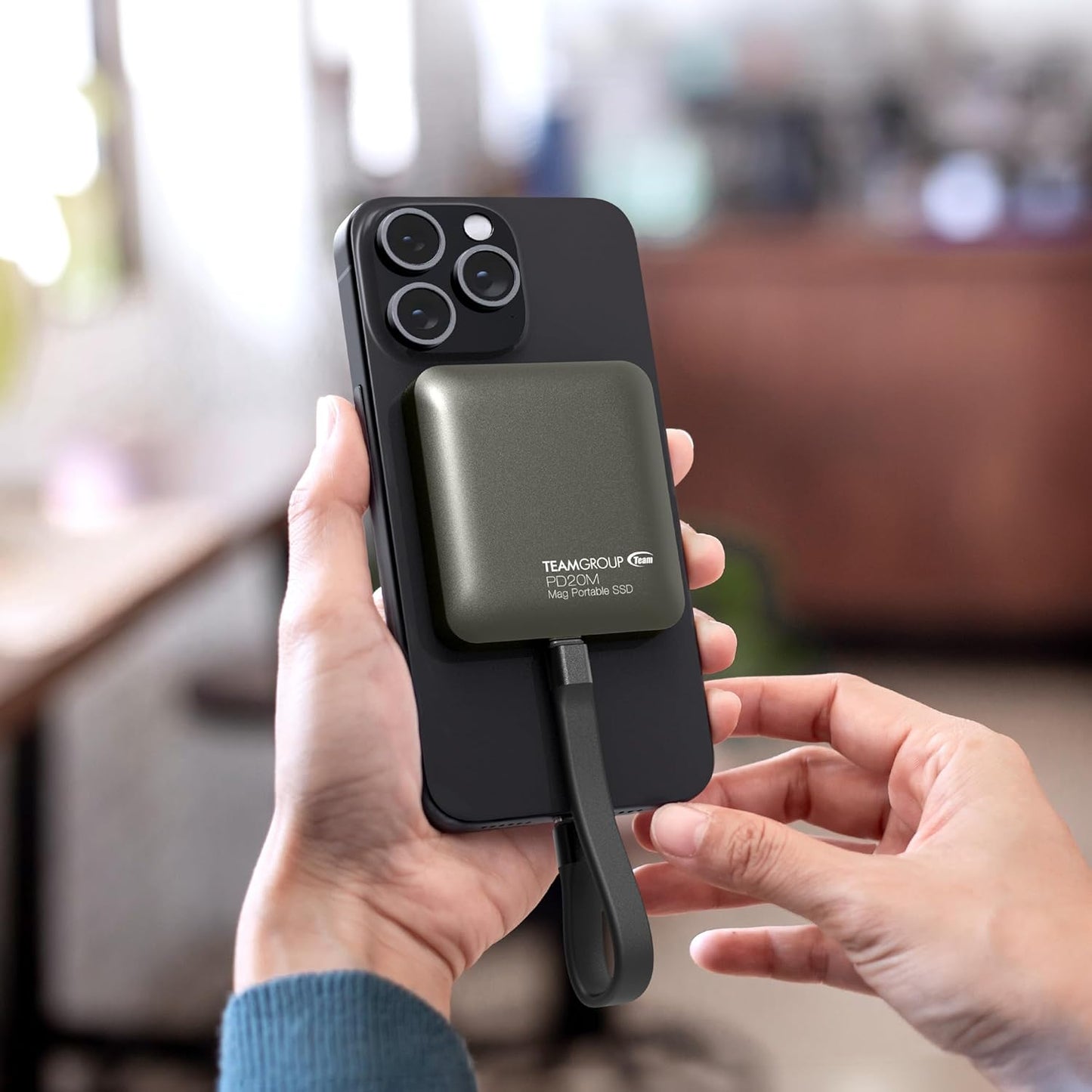 TEAMGROUP PD20M 2TB Magnetic External SSD Read up to 2000MB/s USB 3.2 Gen 2x2 Type-C 4K ProRes HDR Record iPhone 15&16 Pro Max,iPad TPSEG2002T0C108