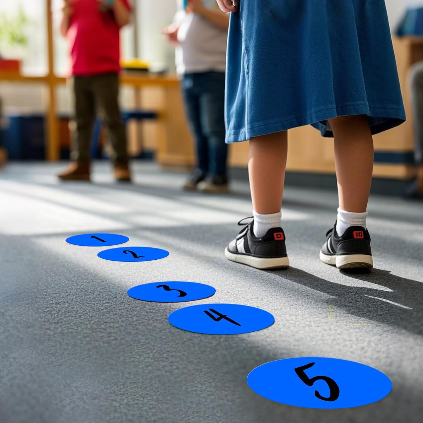 300 PCS Round Stickers 4 Inch Blue Vinyl Circle Floor Dots Sticker Removable Self-Adhesive Colored Large Label Roll for Marking Inventory Organizing Classroom Line Up Spots