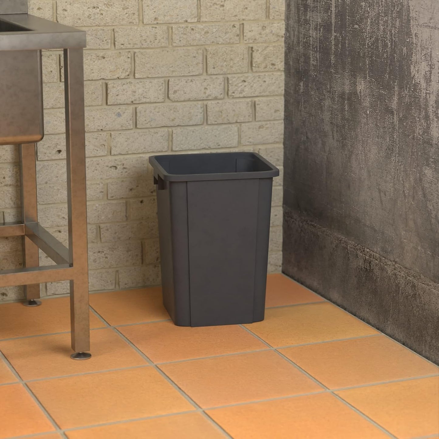 19 Gallon Grey Square Commercial Trash Can
