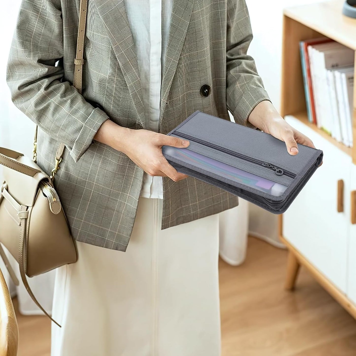 Small Accordion File Organizer with Safe Zipper, 13 Pocket Expanding File Folder with Front Pencil Pouch, Wallet for Coupon,Receipt,Bills,Cash, School Office Supplies, A6 Size