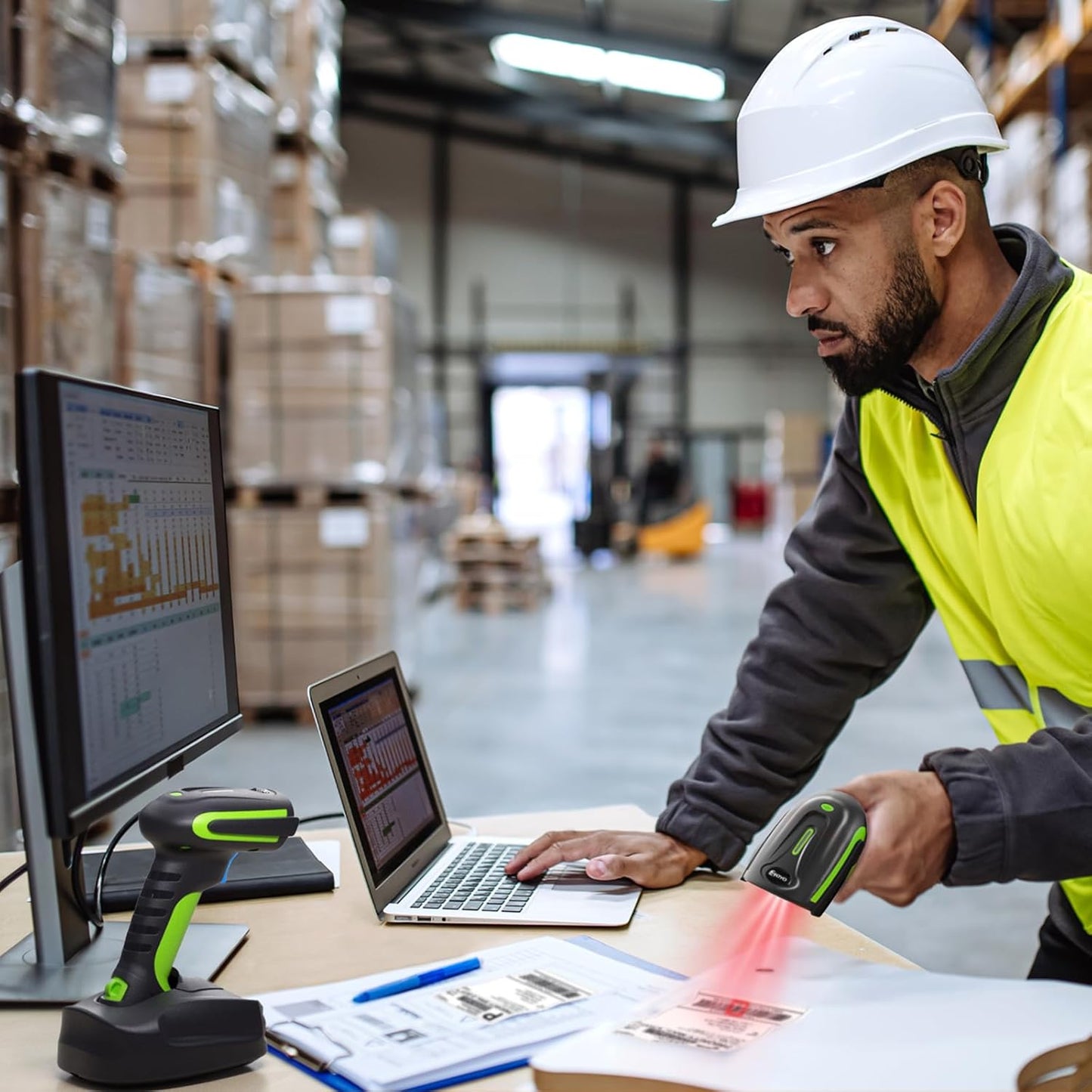 Eyoyo 1D 2D QR Industrial Bluetooth Barcode Scanner with Wireless Charging Stand, Rugged & IP65 Waterproof, Cordless & USB Wired Hands-Free Handheld Bar Code Scanner Reader for Laptop Desktop Android