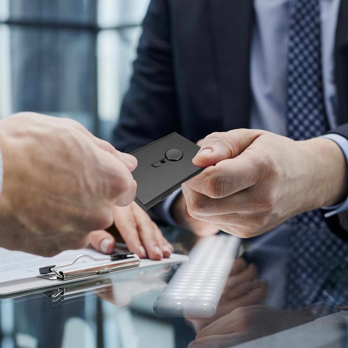 PATIKIL 2 Pcs Business Card Holder, Thumb Drive Business Card Holder Portable Business Card Holders Alloy Slide Out Card Case for Business Meeting, Rose Gold