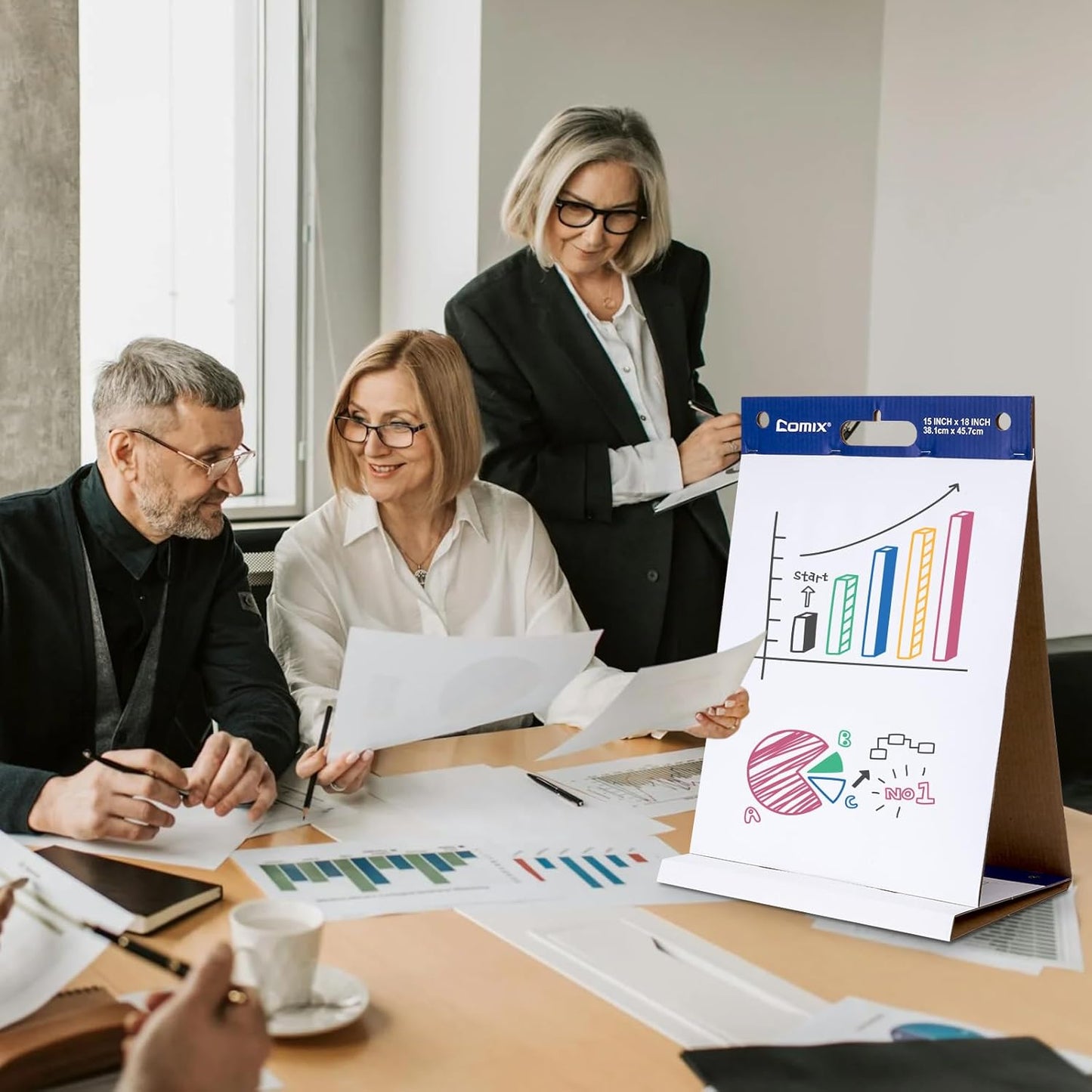 Comix Sticky Portable Tabletop Easel Pads, 15 x 18 Inches Flip Chart Paper for Training, Presentation, Meetings, Doodling, 20 Sheets/Pad, 2 Pads/Pack