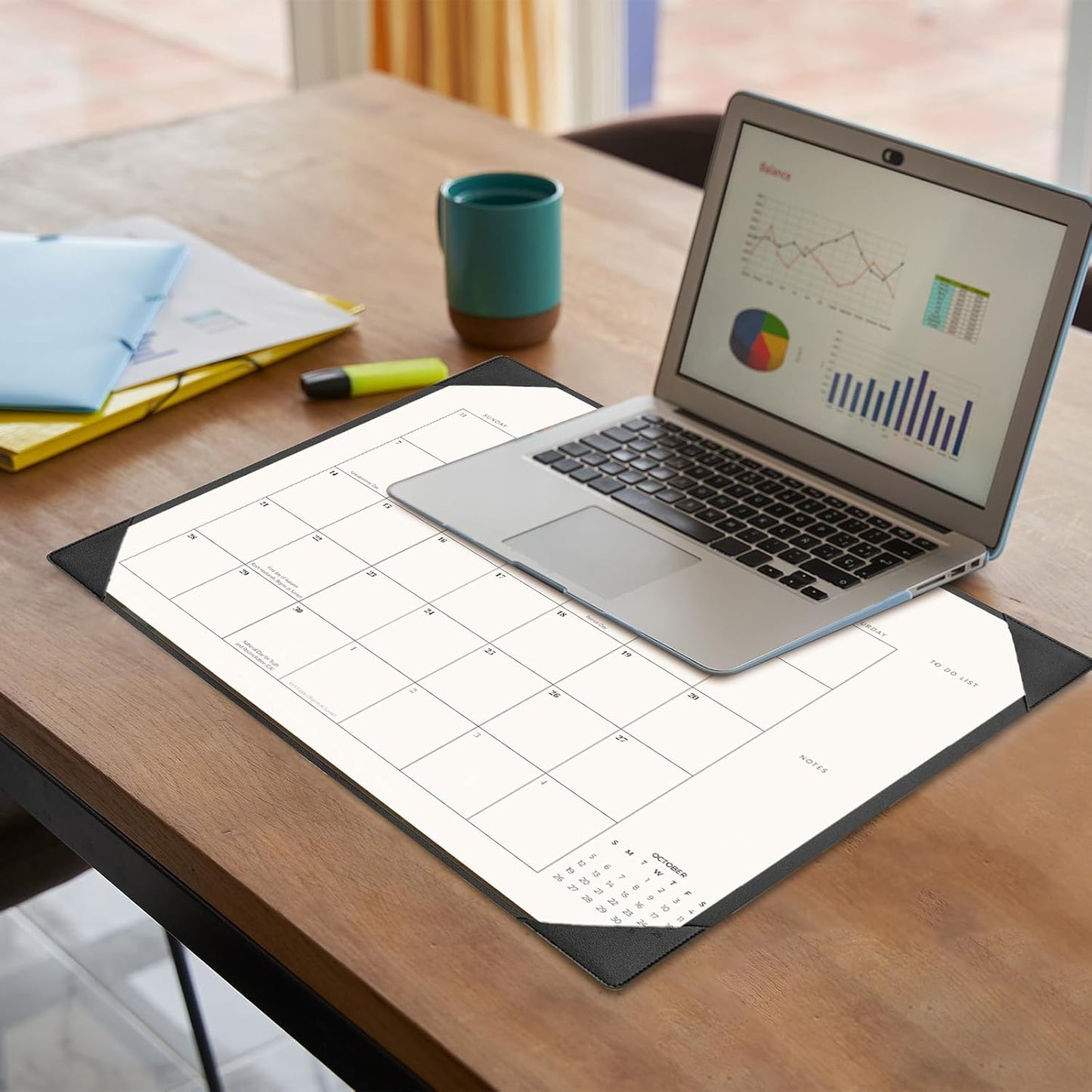 Desk Calendar 2025-2026 with Desk Mat – 22" x 17" Large Desk Pad Calendar Runs From July 2025 to December 2026, Office Supplies Desktop Monthly Calendar for Home, Office