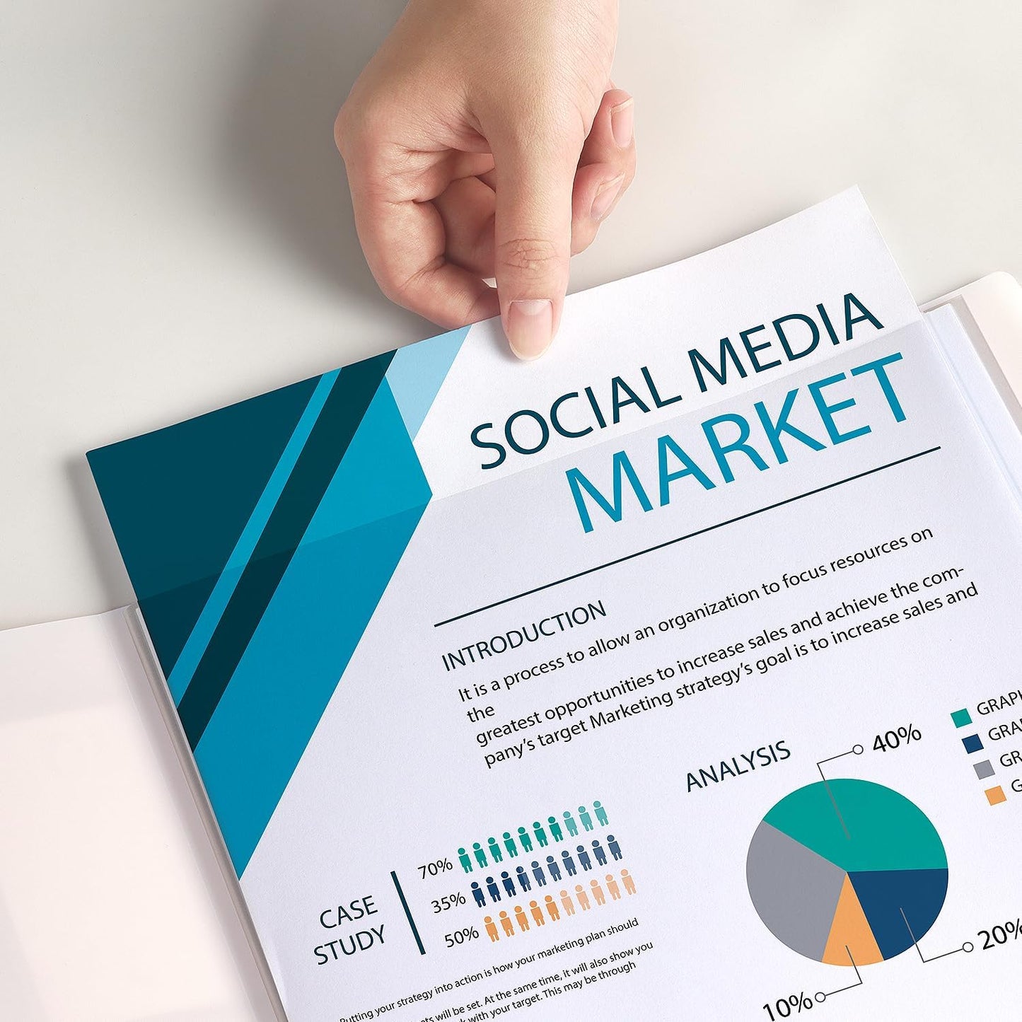 Tamaki Portfolio Binder with Plastic Sleeves, Pocket Portfolio Folder with Clear Sheet Protectors, Display 60 Pages Book, Presentation Book for Artwork, Document Organizer, 1 Pack (White)