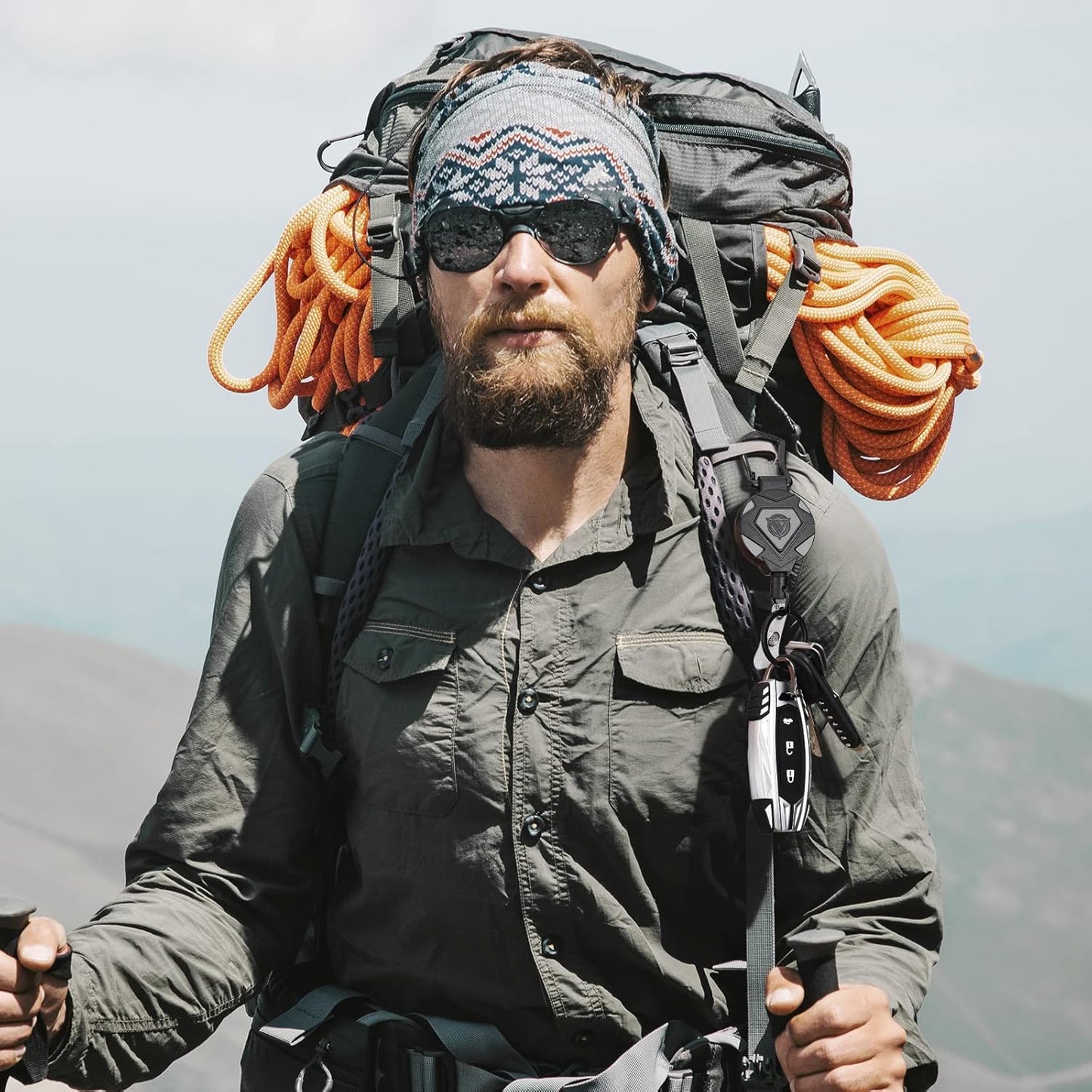 Oaridey Retractable Keychain Heavy Duty, Badge Reels Retractable, Tactical ID Badge Holder with Upgraded Zinc Alloy Carabiner, 31.5'' Coated Steel Cord, Bearing 8.0 oz- 1 Pack