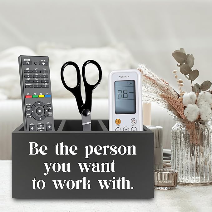 Be the Person You Want to Work with Inspirational Pen Pencil Holder Organizer for Desk, Inspirational Gifts for Women Men, Motivational Wooden Box Sign for Home Office Desk Tabletop Decorations