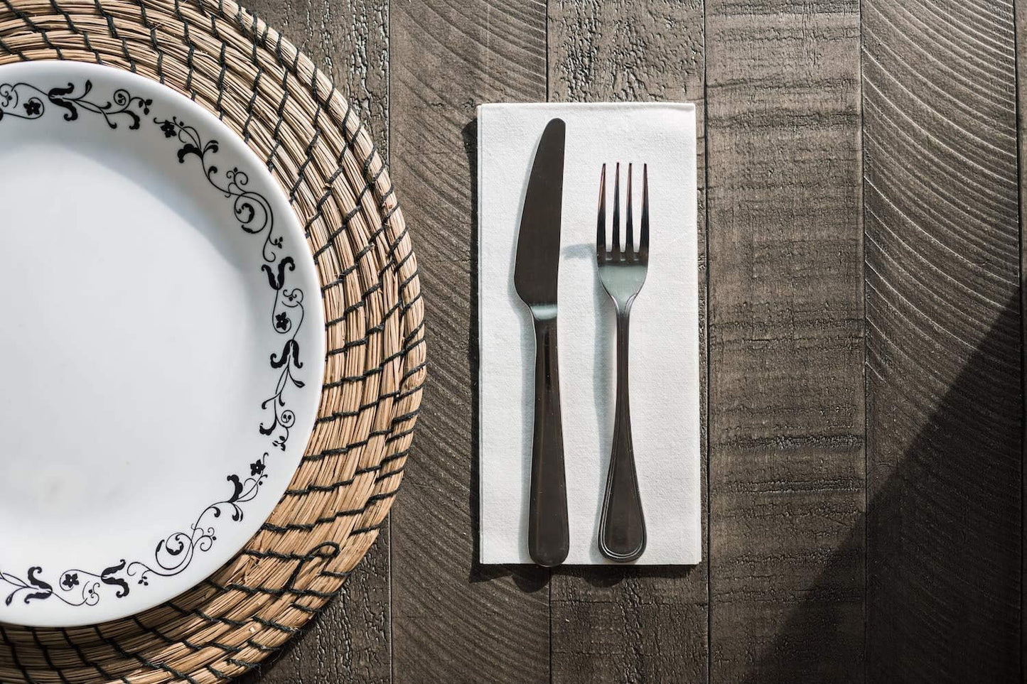 200 Paper Towels Cloth-Like Hand Tissue Paper Napkins, Disposable Hand Towels for Bathroom Guests, Disposable Face Towel for Guest, Washcloths or Dinner Napkin, Made in USA, White