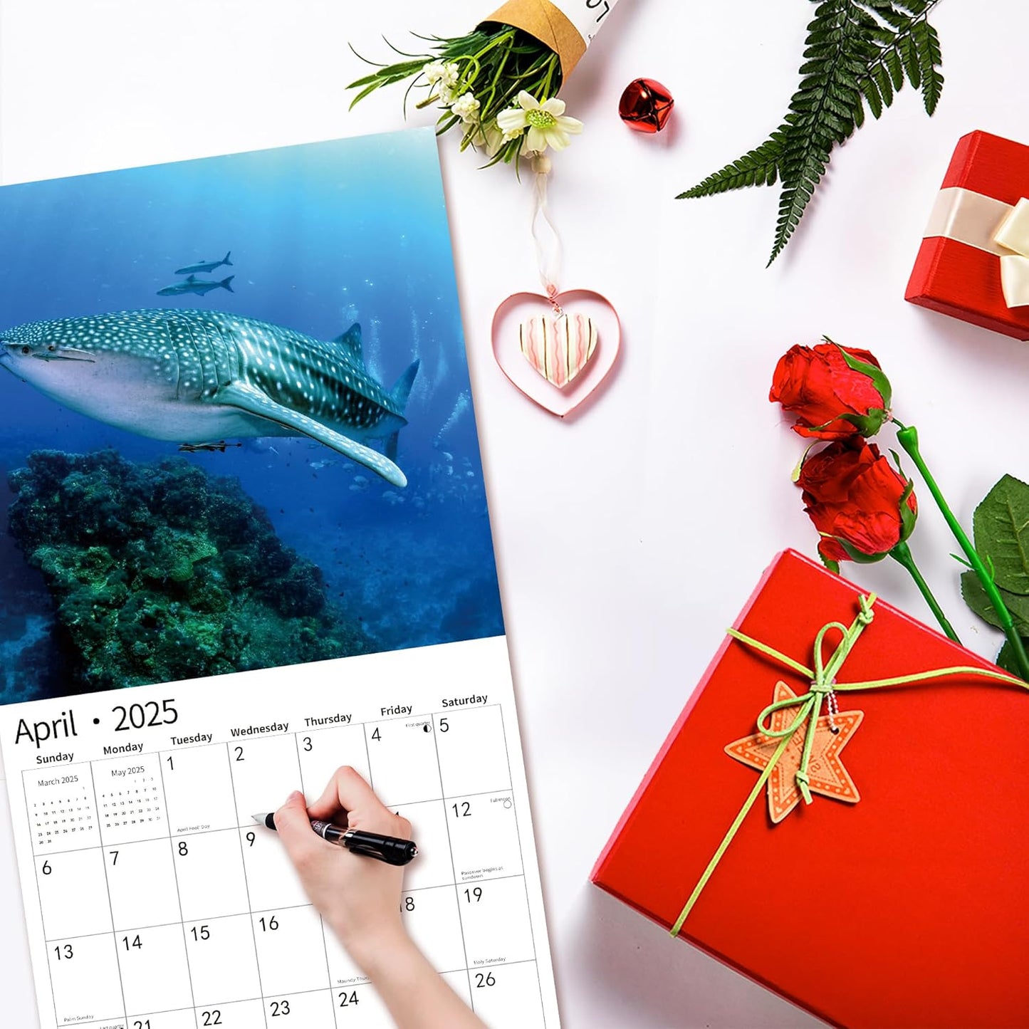 2025 Wall Calendar,Calendar 2025, January 2025 - December 2025, Wall Calendar Shark, 12" x 24" Opened,Full Page Months Thick & Sturdy Paper for Gift Perfect Calendar Organizing & Planning