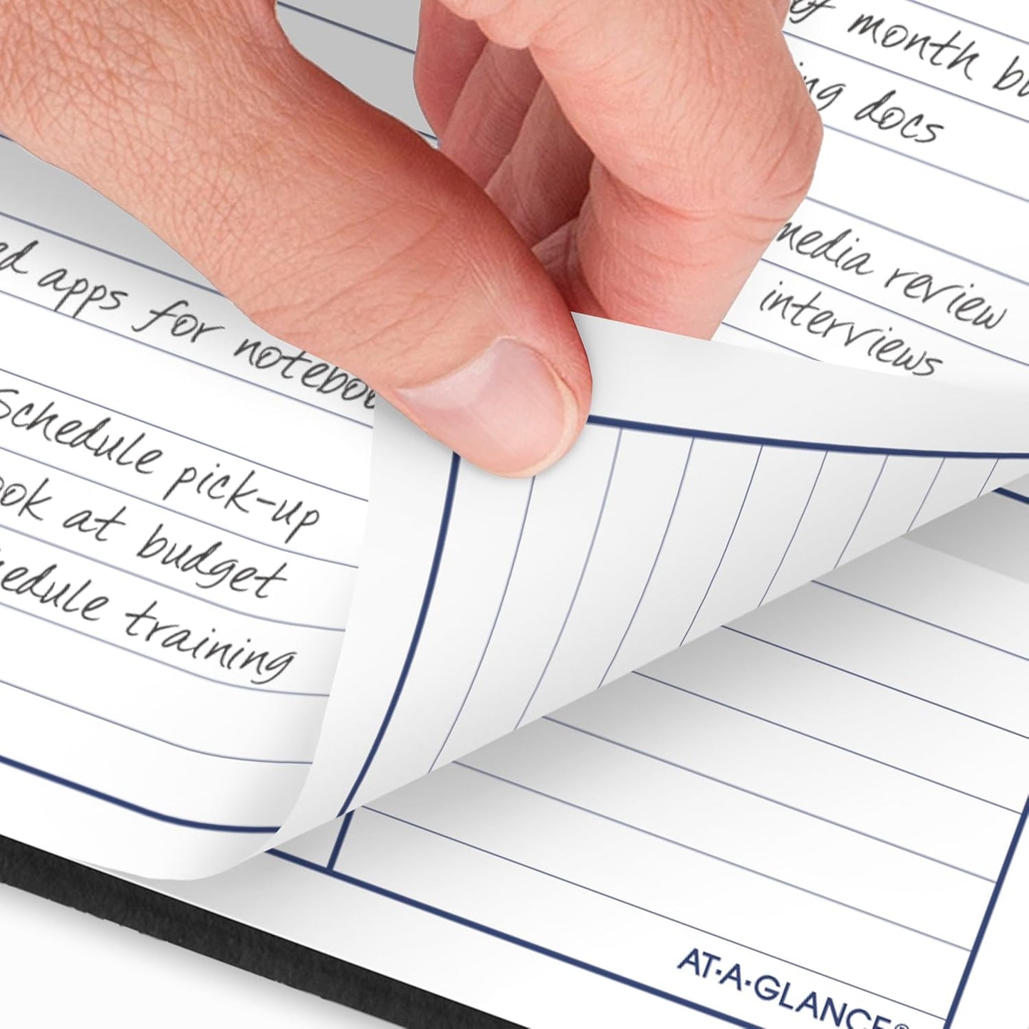 AT-A-GLANCE 2026 Planner, Weekly, 7" x 8-3/4", Medium, Column-Style, DayMinder, Black (G5900026)