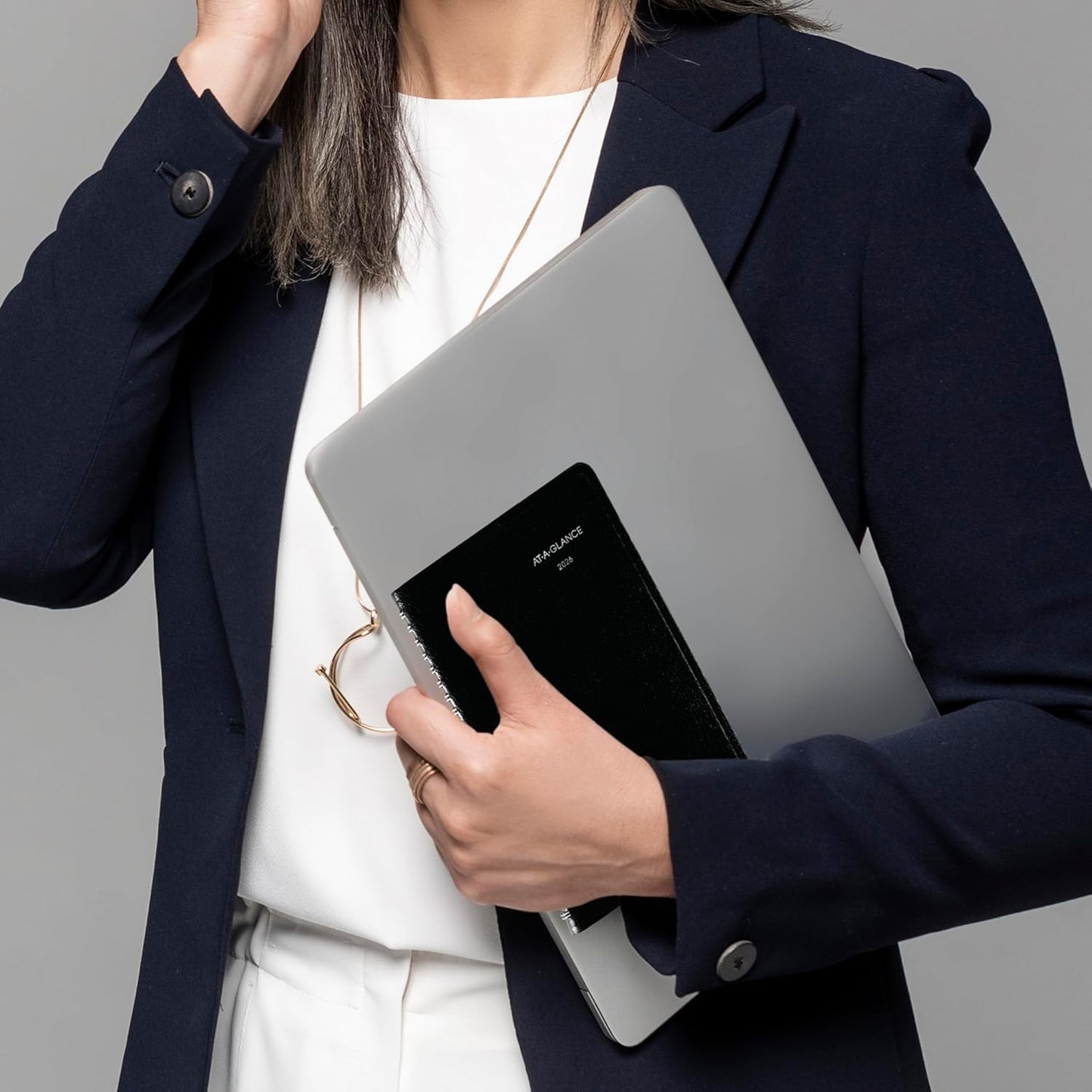 AT-A-GLANCE 2026 Appointment Book Planner, Weekly, 5" x 8", Small, DayMinder, Black (G2100026)