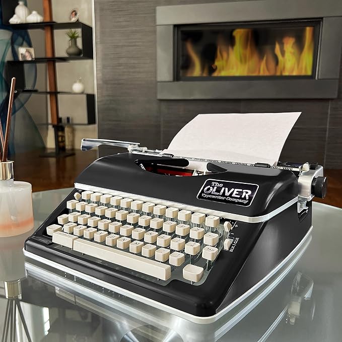 Timeless Manual Typewriter, Black