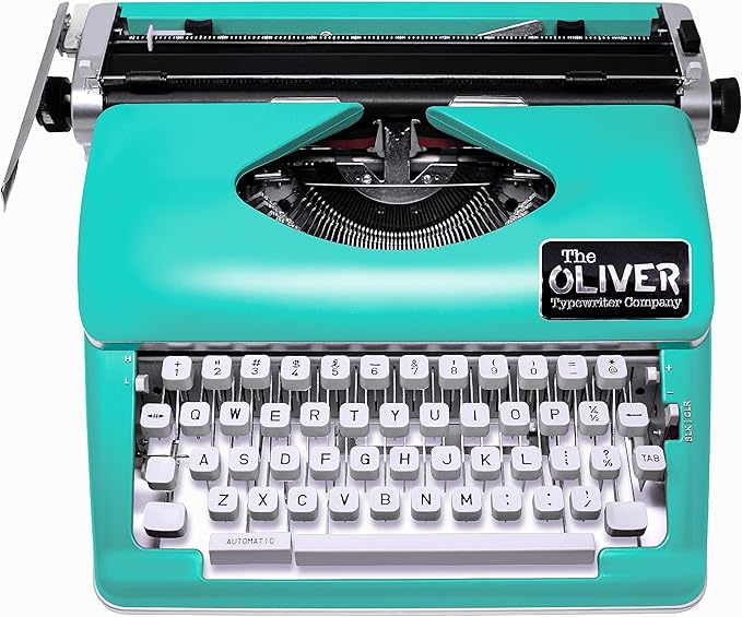 Timeless Manual Typewriter, Mint